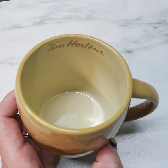 Tim Hortons 2016 Limited Edition Collectible Goose Coffee Mug - Picture 4 of 6